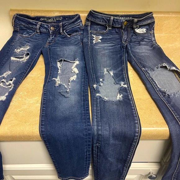 2 pair of American Eagle skinny jeans with holes - Picture 1 of 4
